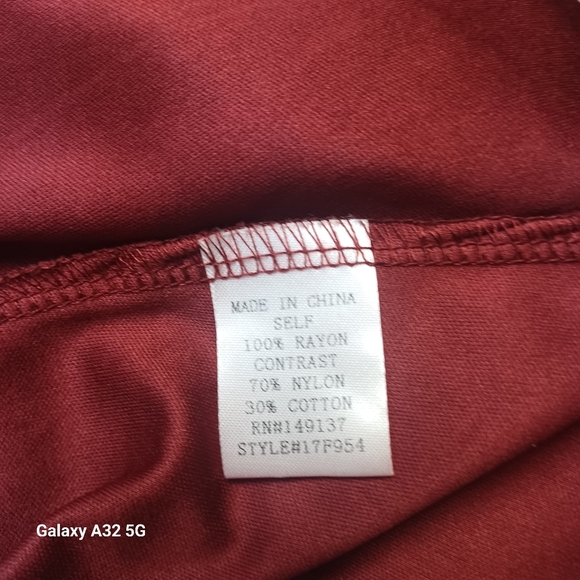 Onetheland Women Size L DRESS Burgundy Lace Halter Dress - Picture 15 of 16